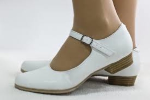 Туфли женские белые